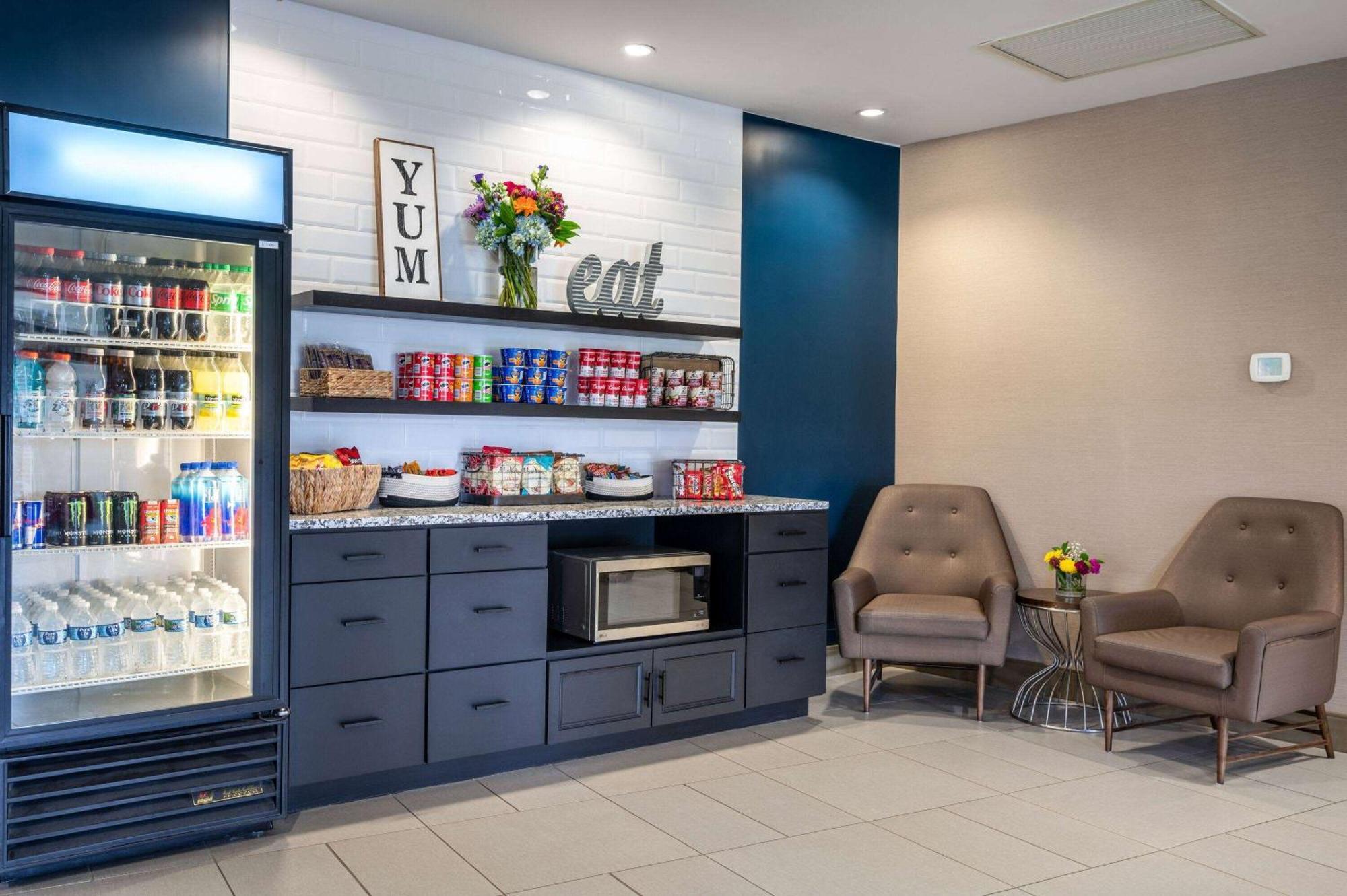 Wyndham Hotel 3*